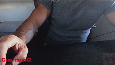 guardami2 live cam on Cam4