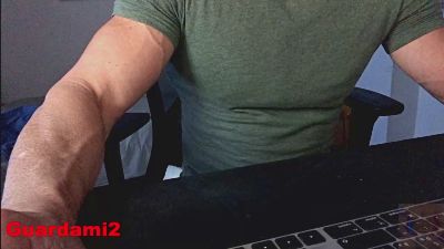 guardami2 live cam on Cam4
