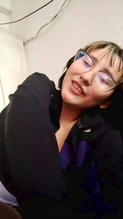 gugubaby live cam on Cam4