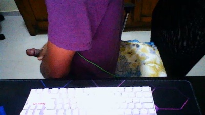 guigui2104 live cam on Cam4