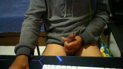 guigui2104 live cam on Cam4