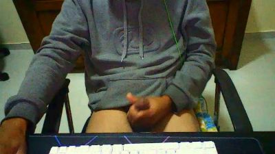 guigui2104 live cam on Cam4