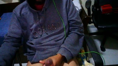 guigui2104 live cam on Cam4