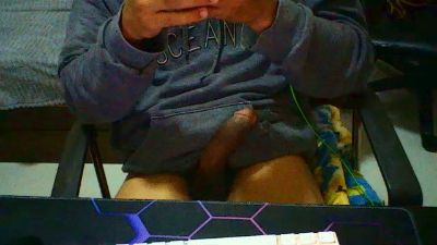 guigui2104 live cam on Cam4