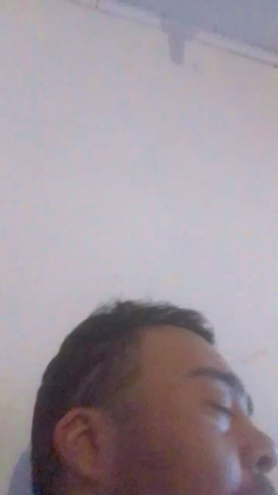 guillehot34sexy live cam on Cam4