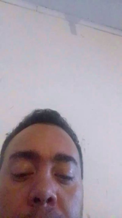 guillehot34sexy live cam on Cam4