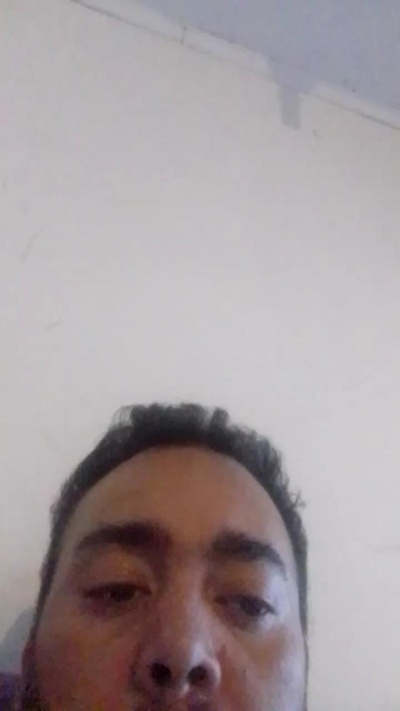 guillehot34sexy live cam on Cam4