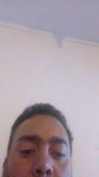 guillehot34sexy live cam on Cam4
