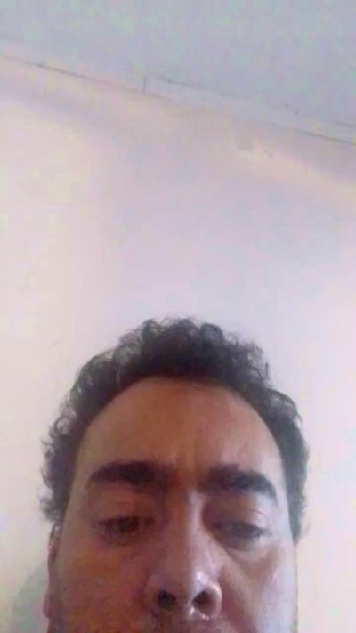 guillehot34sexy live cam on Cam4