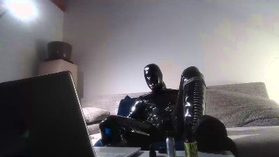 gummi13 live cam on Cam4