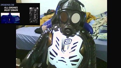 gummiguy_br live cam on Cam4