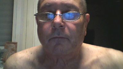 gusta31 live cam on Cam4