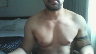 gustavao23 live cam on Cam4