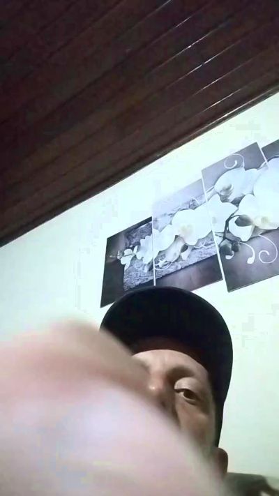 guto1214 live cam on Cam4