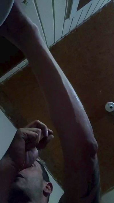 guto1214 live cam on Cam4