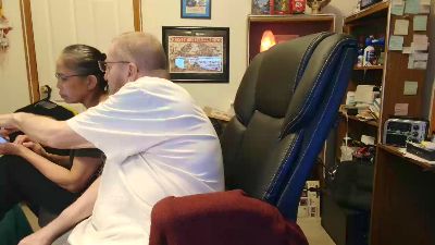 guyboobies live cam on Cam4