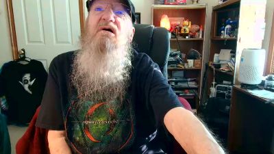 guyboobies live cam on Cam4