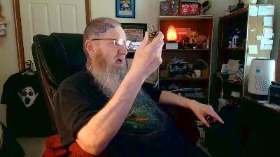 guyboobies live cam on Cam4