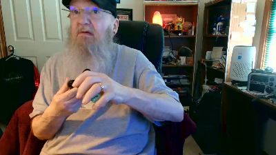 guyboobies live cam on Cam4