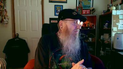 guyboobies live cam on Cam4