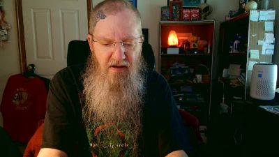 guyboobies live cam on Cam4