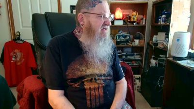 guyboobies live cam on Cam4