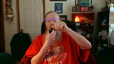 guyboobies live cam on Cam4