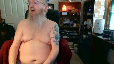 guyboobies live cam on Cam4