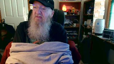 guyboobies live cam on Cam4