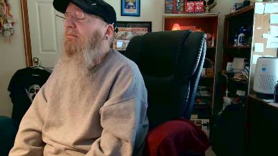 guyboobies live cam on Cam4