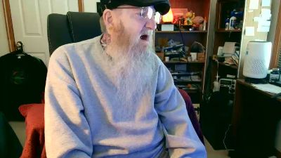 guyboobies live cam on Cam4