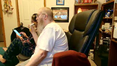 guyboobies live cam on Cam4