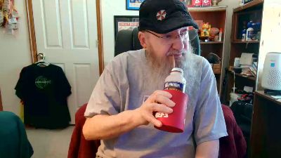 guyboobies live cam on Cam4