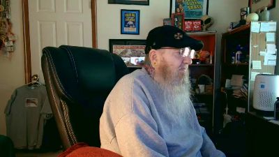 guyboobies live cam on Cam4