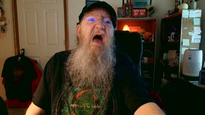 guyboobies live cam on Cam4