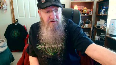 guyboobies live cam on Cam4