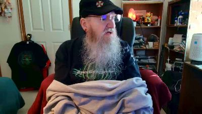 guyboobies live cam on Cam4