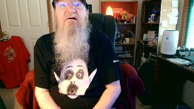 guyboobies live cam on Cam4