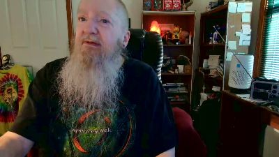 guyboobies live cam on Cam4