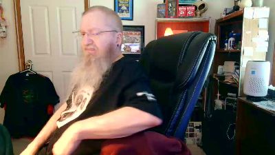 guyboobies live cam on Cam4