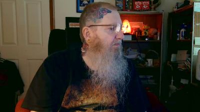 guyboobies live cam on Cam4
