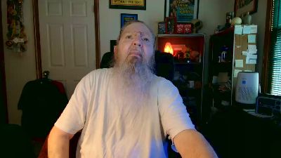 guyboobies live cam on Cam4