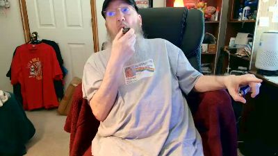 guyboobies live cam on Cam4