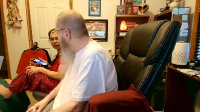 guyboobies live cam on Cam4