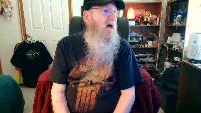 guyboobies live cam on Cam4