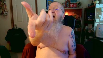 guyboobies live cam on Cam4