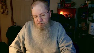 guyboobies live cam on Cam4