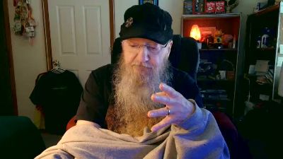 guyboobies live cam on Cam4