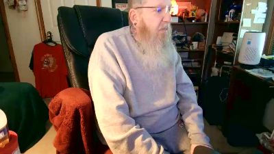 guyboobies live cam on Cam4