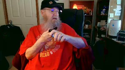 guyboobies live cam on Cam4